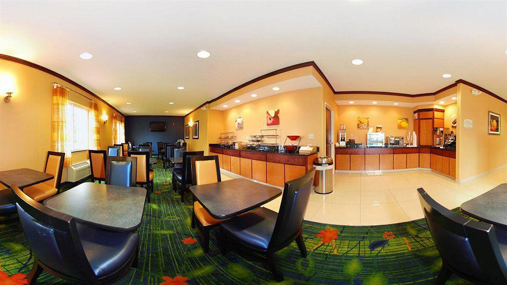Fairfield Inn & Suites Jefferson Stadt Exterior foto