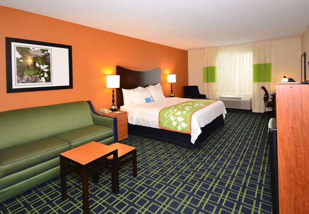 Fairfield Inn & Suites Jefferson Stadt Exterior foto