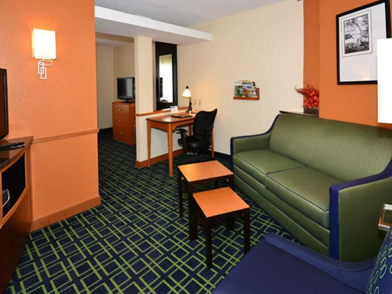 Fairfield Inn & Suites Jefferson Stadt Exterior foto